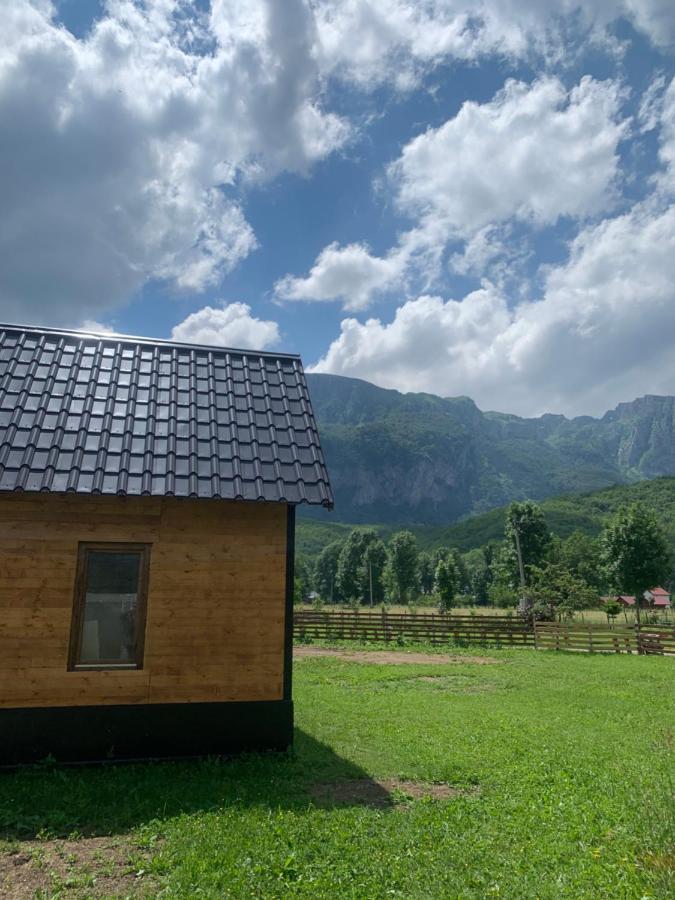 Riverside Guesthouse & Sauna Vuthaj Exterior foto