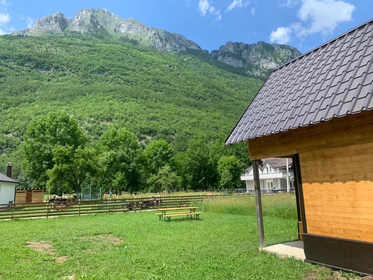 Riverside Guesthouse & Sauna Vuthaj Exterior foto